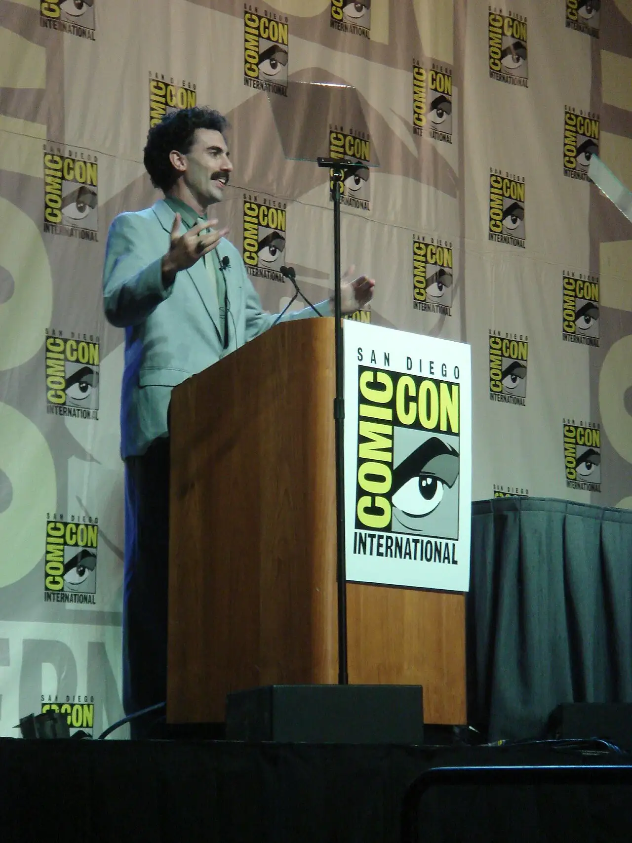 Sacha Baron Cohen as Borat at the podium, San Diego Comic-Con, July 2006.